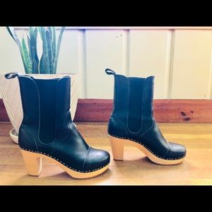 Swedish Hasbeen Clog Booties NWOT